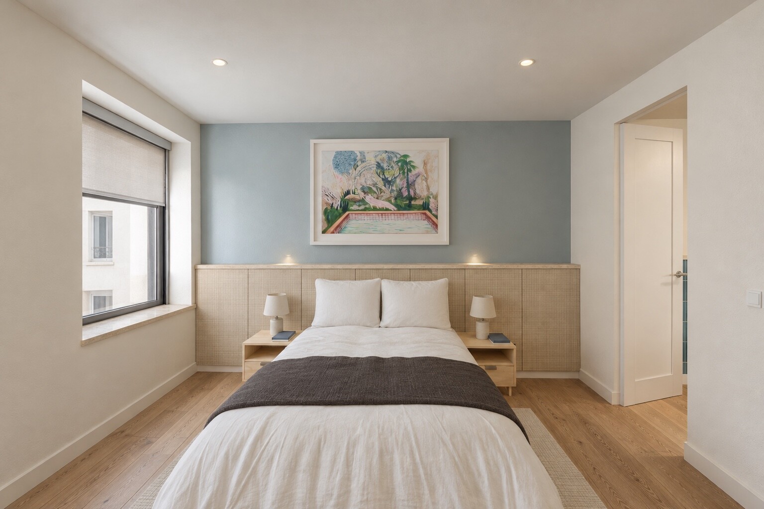 Main bedroom, headboard A: upholstered panels