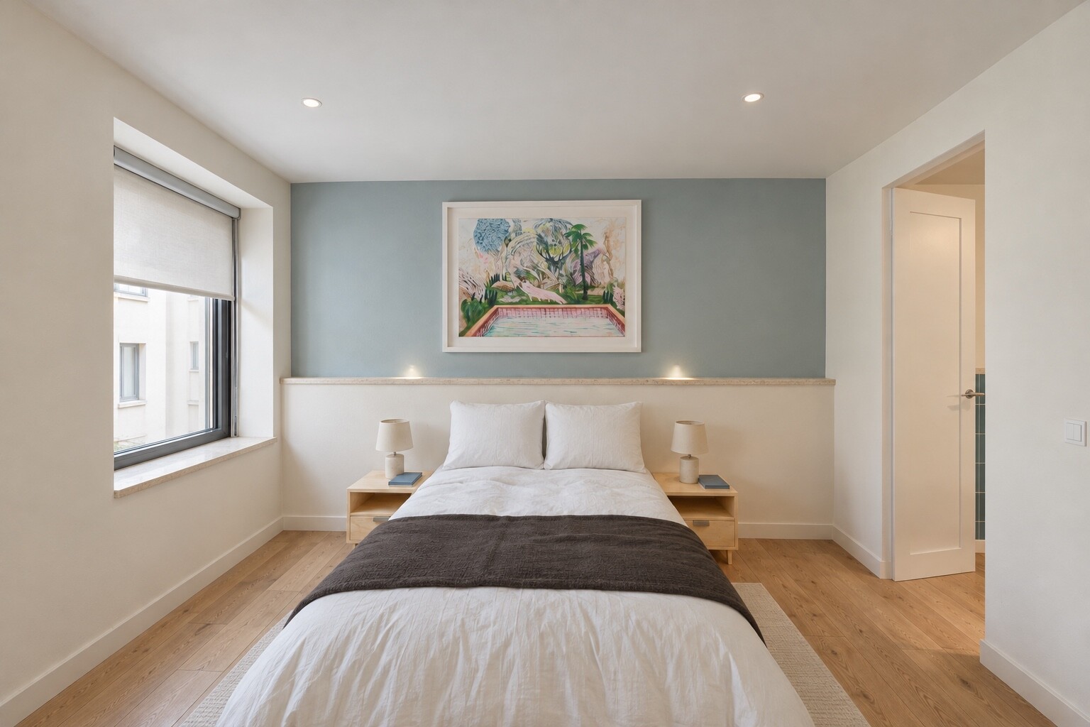Main bedroom, headboard C: beige cloth